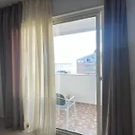 Rob's Seaview Appartamento